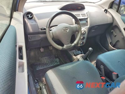 Zdjęcie 8 z 12 samochodu: 2008 TOYOTA YARIS BASE VIN:JTDJT923485177091 - miniatura
