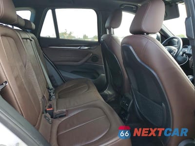 Zdjęcie 11 z 13 samochodu: 2018 BMW X1 XDRIVE28I VIN:WBXHT3C31J5L27502 - miniatura