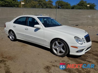 Czwarte zdjęcie samochodu z boku: 2009 MERCEDES-BENZ E 350 VIN:WDBUF56X09B419774 - miniatura
