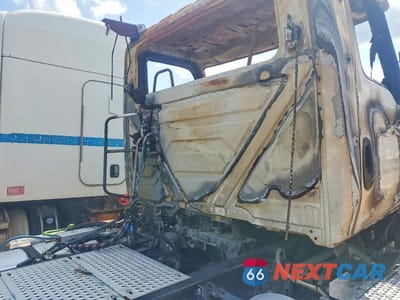 Zdjęcie 6 z 10 samochodu: 2019 INTERNATIONAL LT625 SEMI TRUCK VIN:3HCDZTZR9KL532673 - miniatura