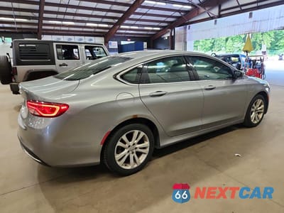 Trzecie zdjęcie samochodu z tyłu: 2015 CHRYSLER 200 LIMITED VIN:1C3CCCAB5FN640730 - miniatura