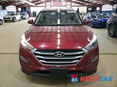 Piąte zdjęcie samochodu w środku: 2018 HYUNDAI TUCSON SEL VIN:KM8J3CA49JU641586 - miniatura