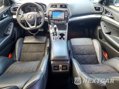 Zdjęcie 8 z 12 samochodu: 2017 NISSAN MAXIMA 3.5 SR VIN:1N4AA6AP7HC437039 - miniatura