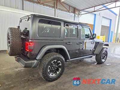 Trzecie zdjęcie samochodu z tyłu: 2026 JEEP WRANGLER RUBICON VIN:1C4PJXFG4TW213723 - miniatura