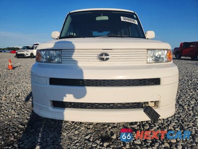 Piąte zdjęcie samochodu w środku: 2004 TOYOTA SCION XB VIN:JTLKT324240152647 - miniatura