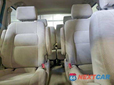 Zdjęcie 10 z 13 samochodu: 2004 KIA SEDONA LX VIN:KNDUP131046527952 - miniatura