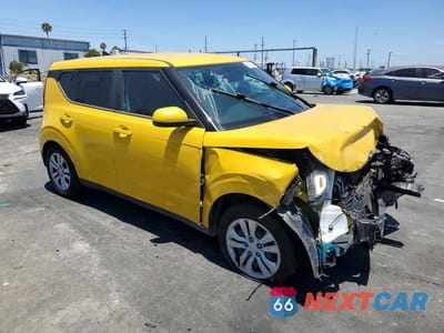Czwarte zdjęcie samochodu z boku: 2020 KIA SOUL LX VIN:KNDJ23AU4L7064586 - miniatura