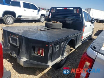 Trzecie zdjęcie samochodu z tyłu: 2025 FORD F250 SUPER DUTY FLATBED TRUCK VIN:1FT7W2BT8SEC49569 - miniatura