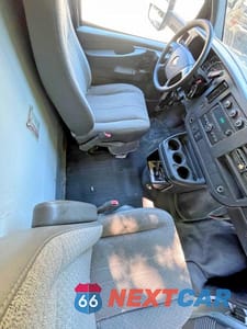 Zdjęcie 9 z 10 samochodu: 2014 CHEVROLET EXPRESS G3500 VIN:1GB0G2CG8E1143526 - miniatura