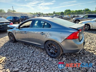 Drugie zdjęcie samochodu z przodu: 2016 VOLVO S60 R DESIGN VIN:YV126MFP7G2396889 - miniatura