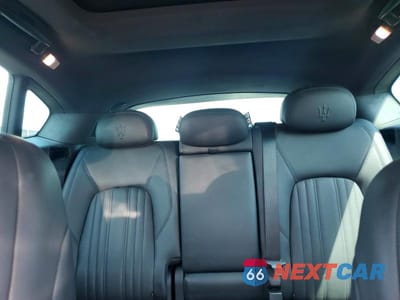 Zdjęcie 10 z 13 samochodu: 2017 MASERATI LEVANTE LUXURY VIN:ZN661XUL2HX229561 - miniatura