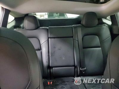 Zdjęcie 10 z 13 samochodu: 2023 TESLA MODEL Y VIN:7SAYGDEE7PF807589 - miniatura