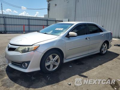 2014 TOYOTA CAMRY SE 4T1BF1FK5EU322652 - główne zdjęcie licytacji z USA - miniatura