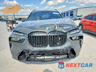 Piąte zdjęcie samochodu w środku: 2025 BMW X7 XDRIVE40I VIN:5UX23EM05S9W41486 - miniatura