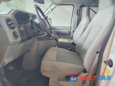 Zdjęcie 7 z 13 samochodu: 2013 FORD ECONOLINE E350 SUPER DUTY WAGON VIN:1FBSS3BL0DDA94394 - miniatura