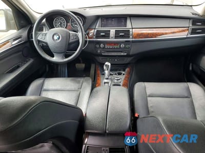 Zdjęcie 8 z 13 samochodu: 2013 BMW X5 XDRIVE35I VIN:5UXZV4C56DL993885 - miniatura