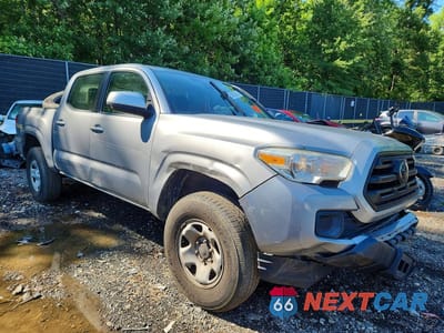 Czwarte zdjęcie samochodu z boku: 2018 TOYOTA TACOMA SR V6 VIN:3TMCZ5ANXJM149816 - miniatura