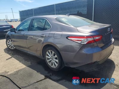 Drugie zdjęcie samochodu z przodu: 2019 TOYOTA CAMRY LE VIN:4T1B11HK9KU773090 - miniatura