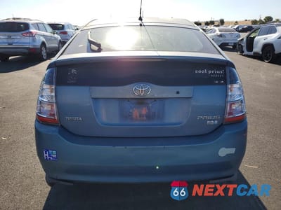 Zdjęcie 6 z 12 samochodu: 2005 TOYOTA PRIUS BASE VIN:JTDKB20U350120240 - miniatura