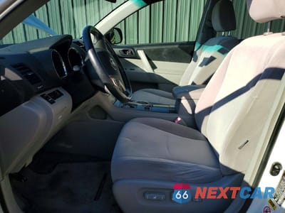 Zdjęcie 7 z 13 samochodu: 2009 TOYOTA HIGHLANDER BASE VIN:JTEES41A692148343 - miniatura