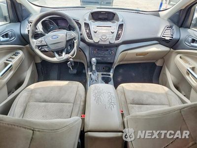 Zdjęcie 8 z 14 samochodu: 2017 FORD ESCAPE SE VIN:1FMCU0GD3HUC18766 - miniatura