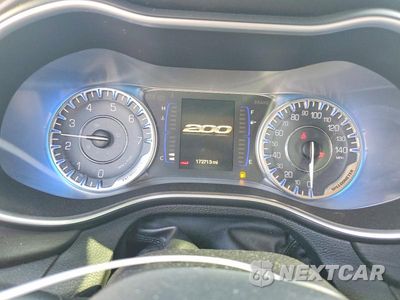 Zdjęcie 9 z 12 samochodu: 2015 CHRYSLER 200 LIMITED VIN:1C3CCCAB4FN574557 - miniatura