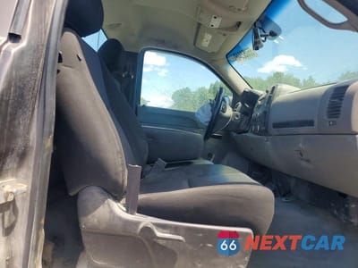 Zdjęcie 10 z 13 samochodu: 2013 CHEVROLET SILVERADO C1500 VIN:1GCNCPEA4DZ152422 - miniatura