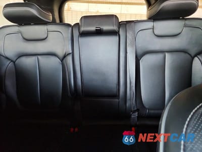 Zdjęcie 19 z 26 samochodu: 2022 JEEP GR CHEROKEE VIN:1C4RJHDG2N8605852 - miniatura