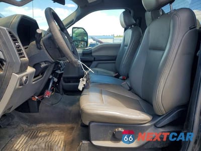 Zdjęcie 7 z 12 samochodu: 2019 FORD F250 SUPER DUTY VIN:1FTBF2B60KEC94512 - miniatura