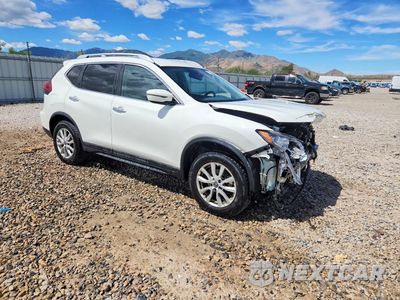 Czwarte zdjęcie samochodu z boku: 2020 NISSAN ROGUE SV VIN:KNMAT2MV5LP511602 - miniatura