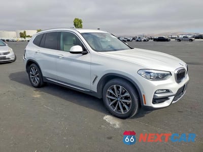 Czwarte zdjęcie samochodu z boku: 2019 BMW X3 XDRIVE30I VIN:5UXTR9C56KLP95196 - miniatura