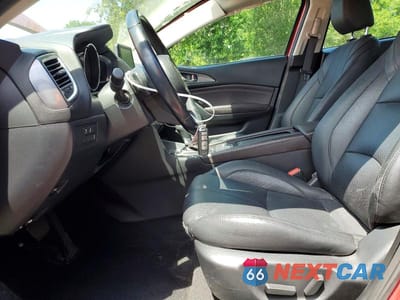 Zdjęcie 7 z 13 samochodu: 2018 MAZDA 3 GRAND TOURING VIN:3MZBN1W35JM159559 - miniatura