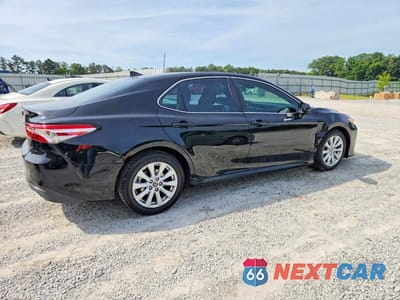 Trzecie zdjęcie samochodu z tyłu: 2019 TOYOTA CAMRY LE VIN:4T1B11HK8KU251468 - miniatura