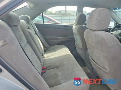 Zdjęcie 10 z 12 samochodu: 2002 TOYOTA CAMRY LE VIN:4T1BE32K92U091612 - miniatura