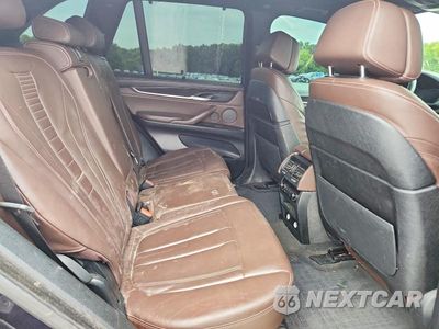 Zdjęcie 11 z 13 samochodu: 2018 BMW X5 XDRIVE50I VIN:5UXKR6C50J0U14582 - miniatura