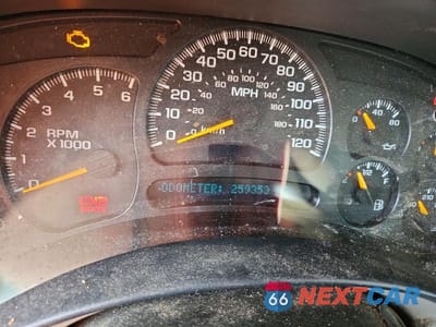 Zdjęcie 9 z 12 samochodu: 2005 GMC SIERRA K2500 HEAVY DUTY VIN:1GTHK23UX5F864436 - miniatura