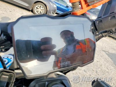 Zdjęcie 7 z 9 samochodu: 2026 DUCATI DIAVEL V4 RS VIN:ZDMGAR5W1TB001412 - miniatura