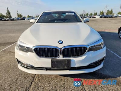 Piąte zdjęcie samochodu w środku: 2018 BMW 530E VIN:WBAJA9C57JB034260 - miniatura