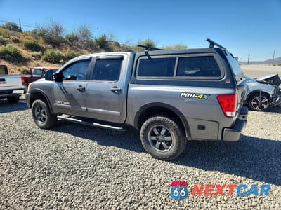 Drugie zdjęcie samochodu z przodu: 2015 NISSAN TITAN PRO-4X VIN:1N6BA0EC9FN510090 - miniatura