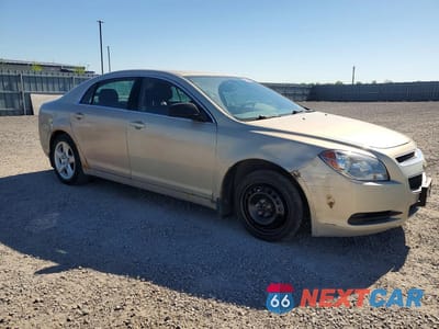 Czwarte zdjęcie samochodu z boku: 2011 CHEVROLET MALIBU LS VIN:1G1ZB5EU6BF147152 - miniatura