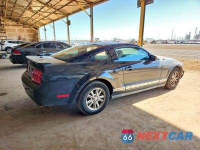 Trzecie zdjęcie samochodu z tyłu: 2007 FORD MUSTANG VIN:1ZVFT80NX75321971 - miniatura