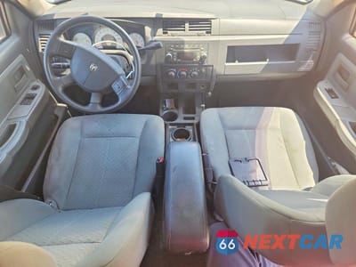 Zdjęcie 8 z 13 samochodu: 2009 DODGE DAKOTA SXT VIN:1D7HE32KX9S778107 - miniatura
