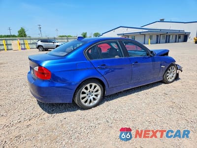 Trzecie zdjęcie samochodu z tyłu: 2007 BMW 328 XI VIN:WBAVC93557KZ71161 - miniatura