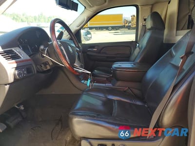Zdjęcie 7 z 13 samochodu: 2008 CADILLAC ESCALADE ESV VIN:1GYFK66868R120746 - miniatura