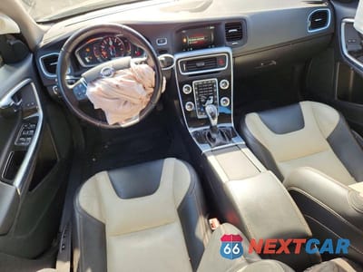 Zdjęcie 8 z 13 samochodu: 2016 VOLVO S60 CROSS COUNTRY T5 VIN:YV4612UM8G2001375 - miniatura