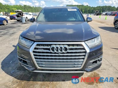 Piąte zdjęcie samochodu w środku: 2018 AUDI Q7 PRESTIGE VIN:WA1VAAF7XJD041026 - miniatura