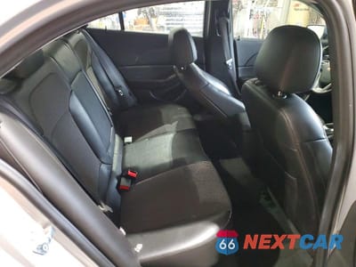 Zdjęcie 10 z 13 samochodu: 2015 CHEVROLET MALIBU 1LT VIN:1G11C5SL4FU153572 - miniatura
