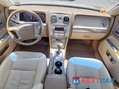 Zdjęcie 8 z 12 samochodu: 2009 LINCOLN MKZ VIN:3LNHM26T49R635929 - miniatura