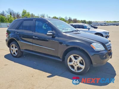 Czwarte zdjęcie samochodu z boku: 2008 MERCEDES-BENZ ML 350 VIN:4JGBB86E38A356397 - miniatura