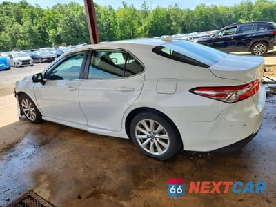 Drugie zdjęcie samochodu z przodu: 2019 TOYOTA CAMRY LE VIN:4T1B11HKXKU769176 - miniatura